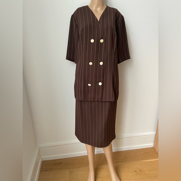 2-piece pin stripe summer skirt suit EU44 - Picture 1 of 8